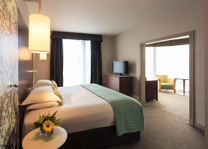 Best Hotels Near Tapton Hall Sheffield for All Budgets