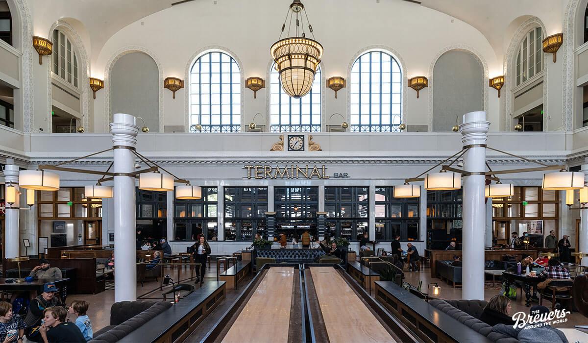 Wartehalle der Union Station in Denver